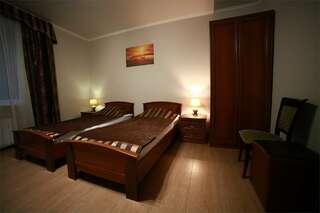 Гостиница Круиз Краснодар Двухместный номер с 2 отдельными кроватями-2