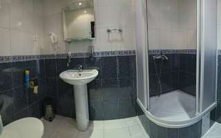 Гостиница Круиз Краснодар Стандартный двухместный номер с 1 кроватью-4